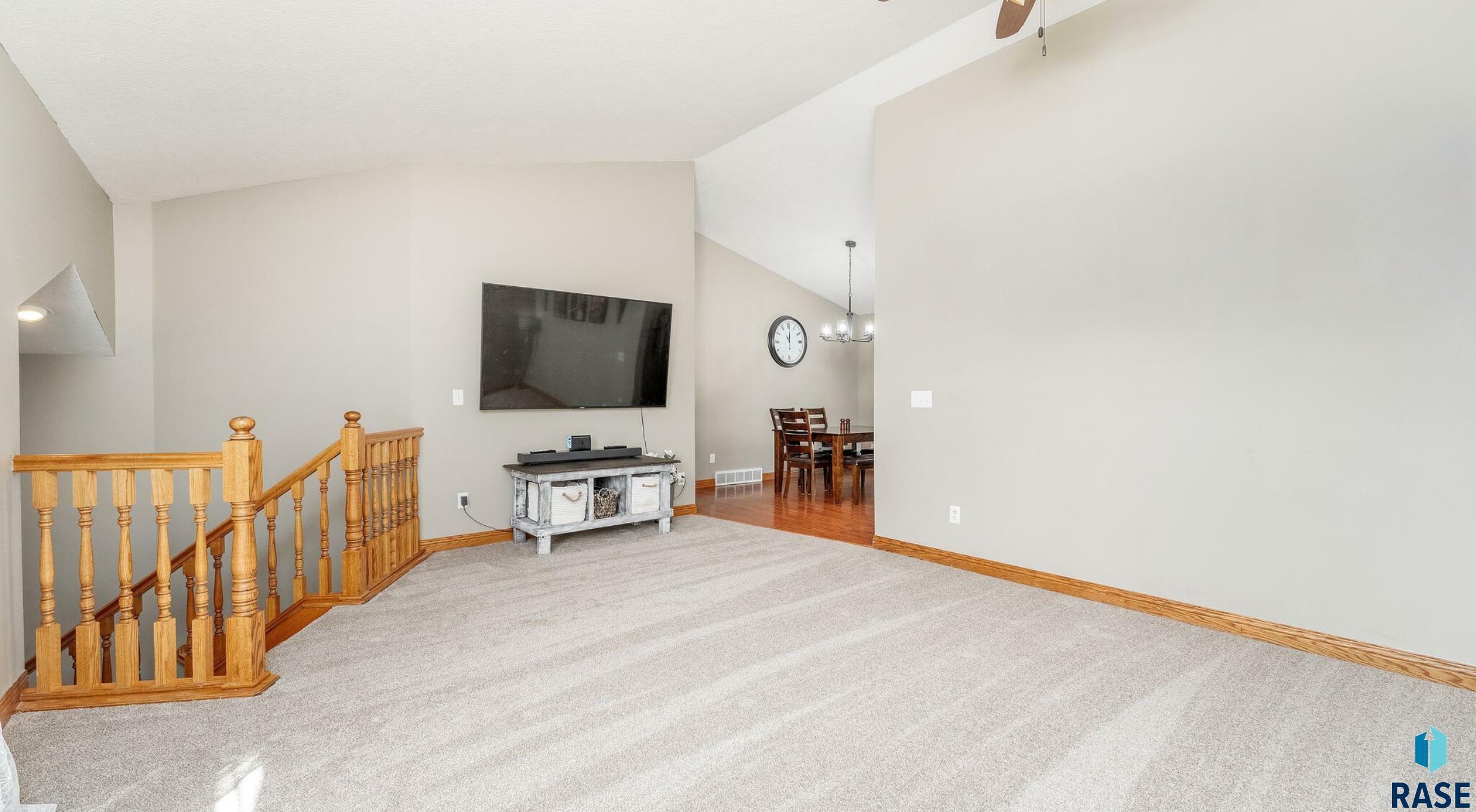 Property Photo:  47588 E Horizon Dr  SD 57104 