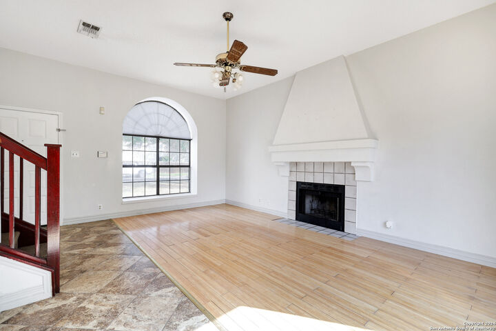 Property Photo: 5986 Sunrise Bend Dr TX 78244