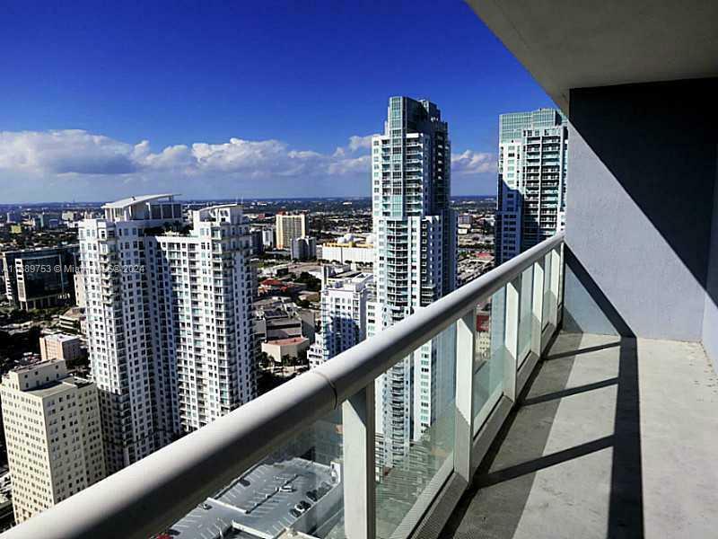 Property Photo:  50 Biscayne Bl 4509  FL 33132 