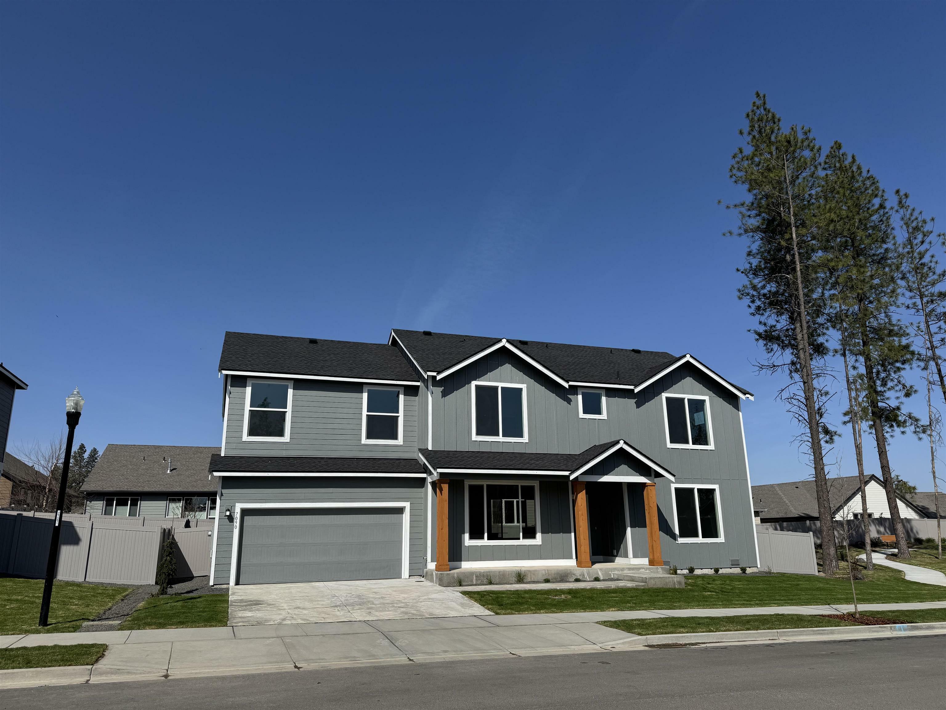 Property Photo: 7090 S Boulder Ridge Dr WA 99224