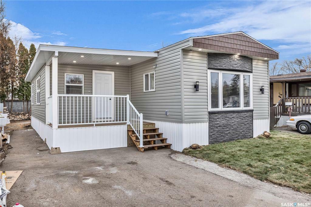 Property Photo:  1035 Boychuk Drive 69  SK S7H 5B2 