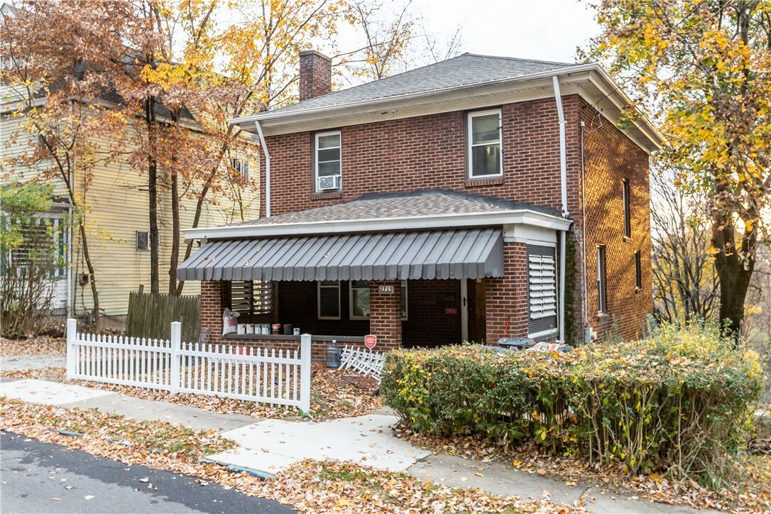 Property Photo:  2715 Merwyn Ave  PA 15204 