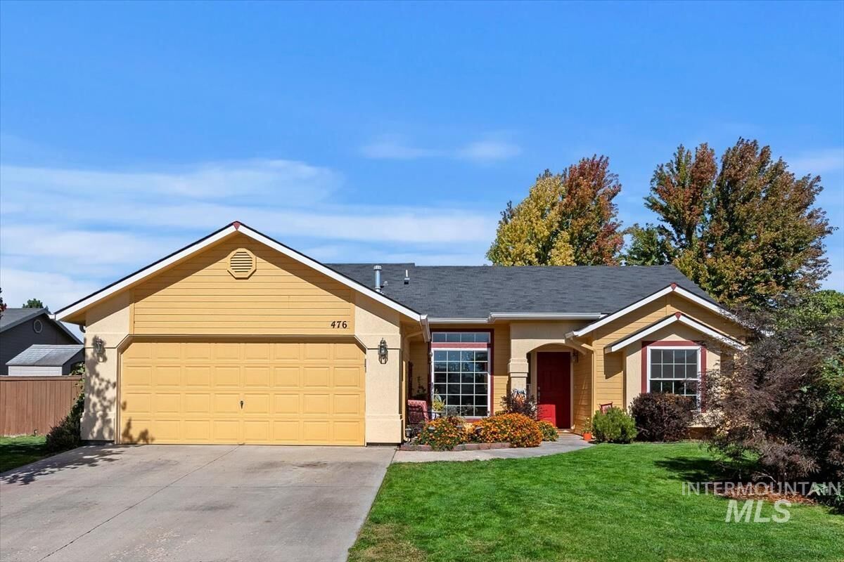 Property Photo: 476 E Sable Ridge Dr. ID 83634