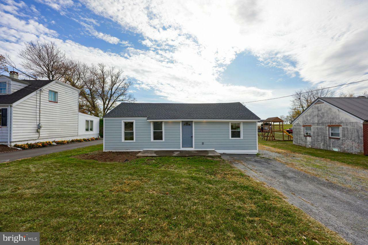 Property Photo:  906 Donegal Springs Road  PA 17552 