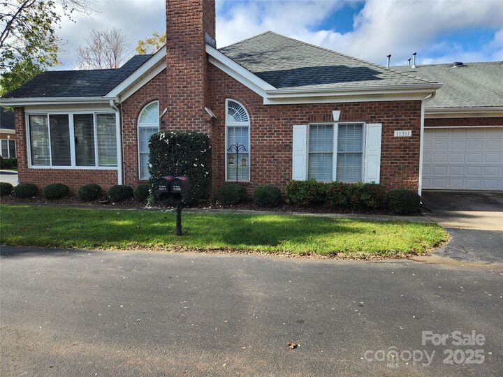 Property Photo: 11311 Olde Turnbury Court NC 28277