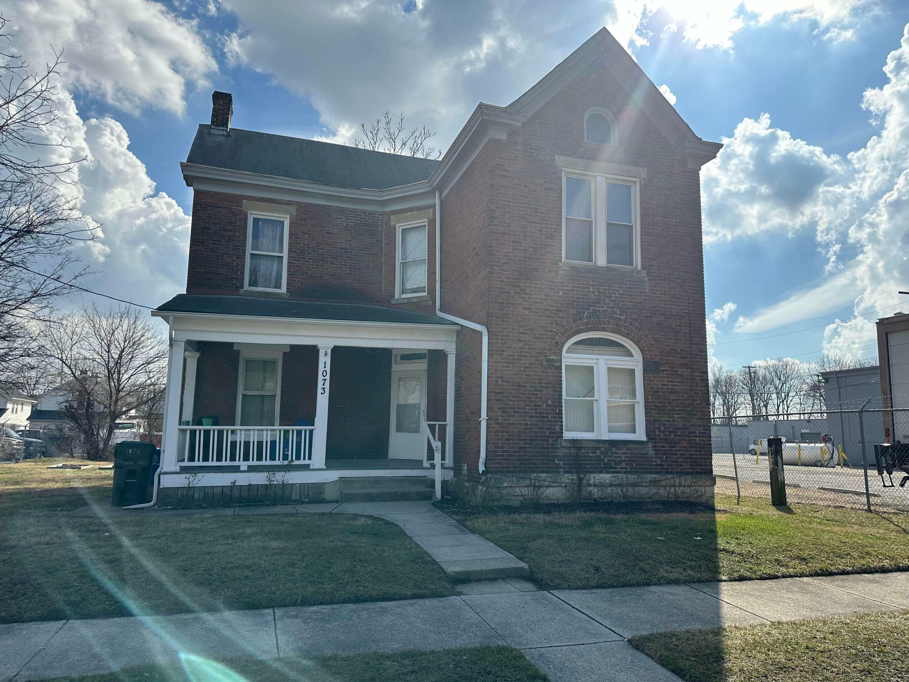 Property Photo: 1073 Cable Avenue OH 43222