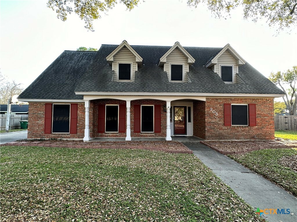 Property Photo: 203 Hampshire Street TX 77904