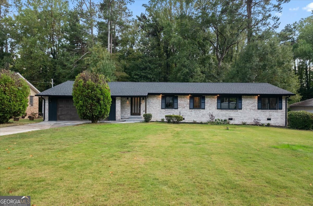 Property Photo:  3390 SW Hazelwood Drive  GA 30311 