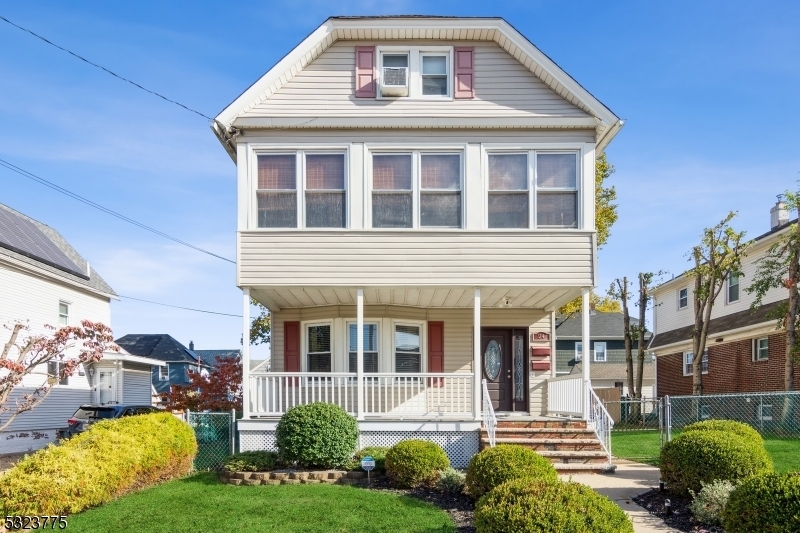 Property Photo:  24 Hayward Ave 2  NJ 07008 