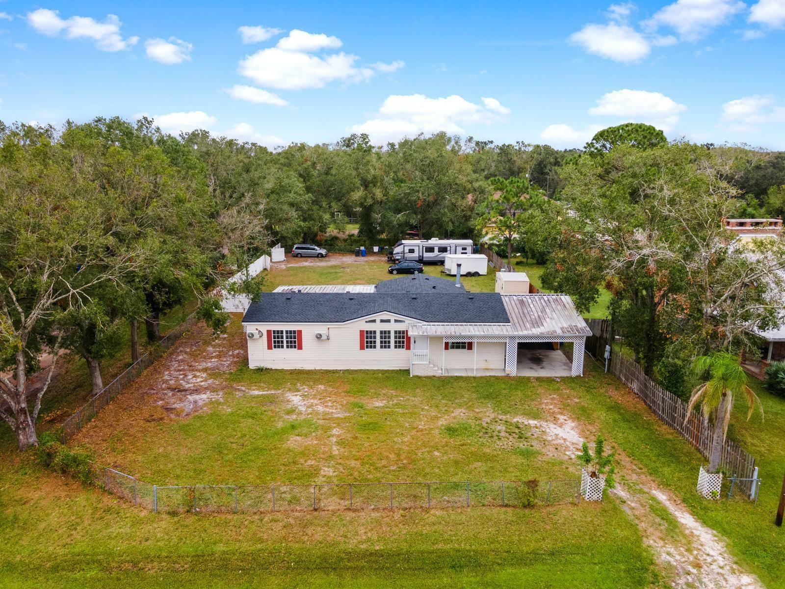 Property Photo: 8039 S Meadowview Circle FL 33625
