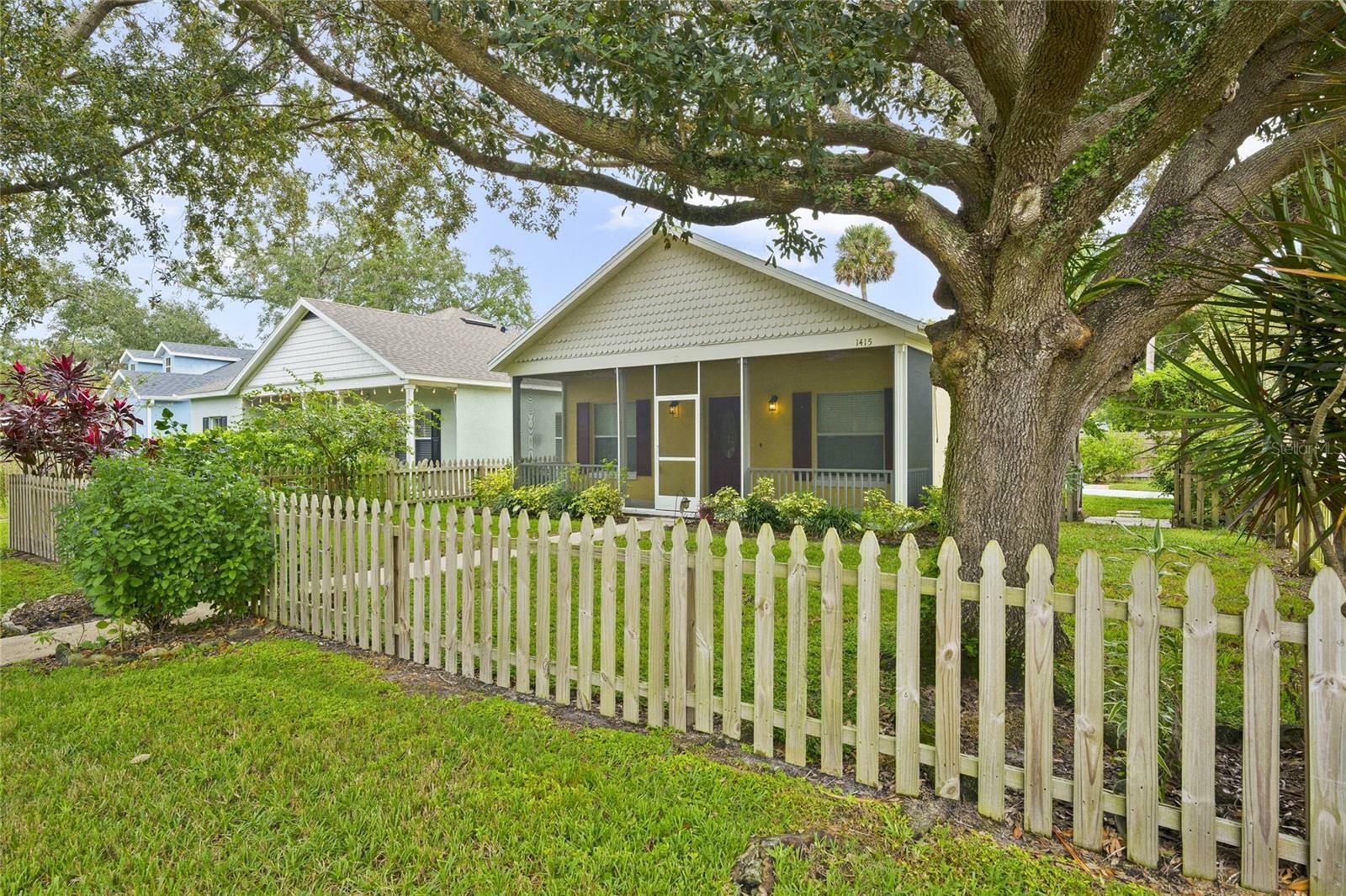 Property Photo:  1415 S Palmetto Avenue  FL 32771 