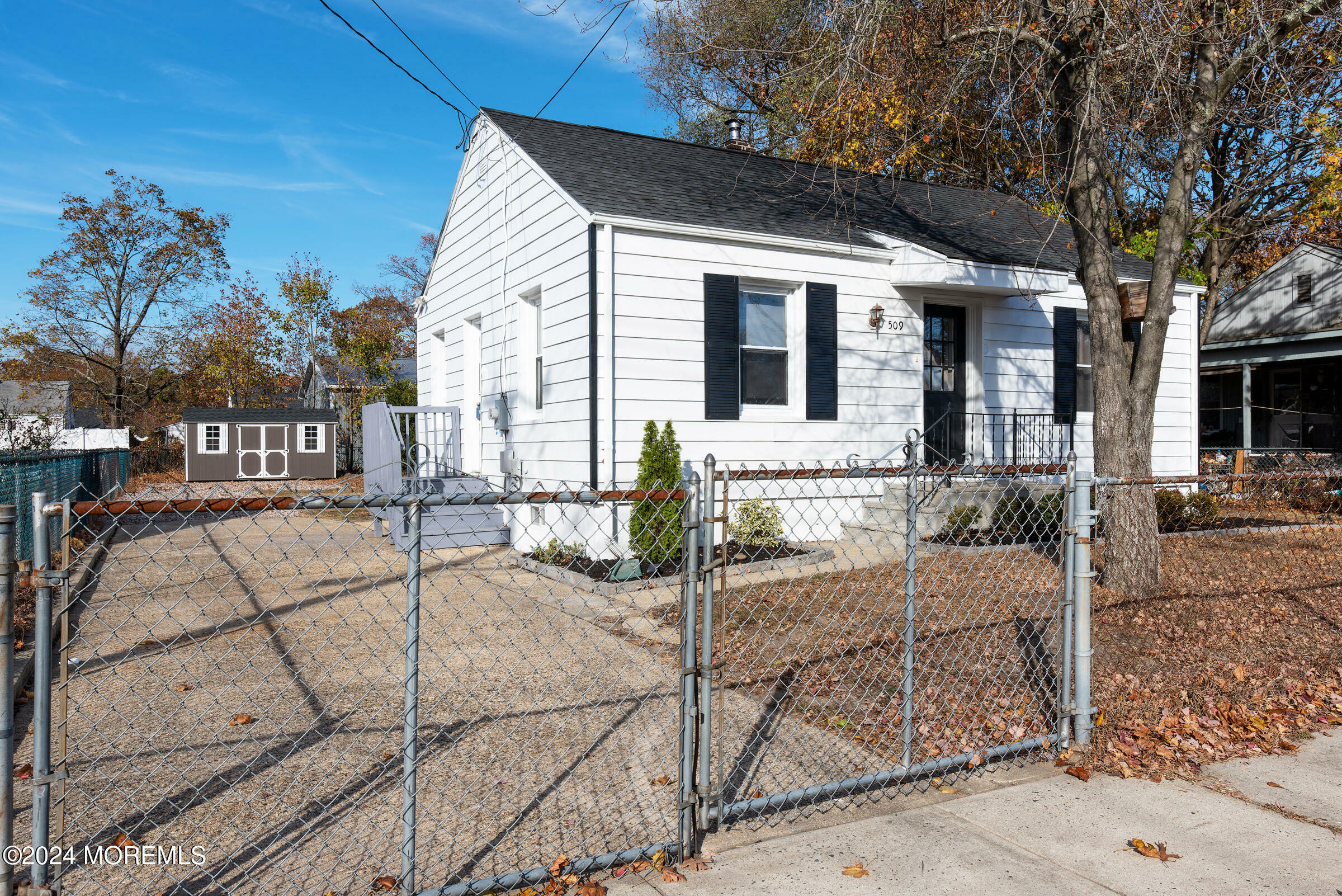 Property Photo:  509 Poplar Street  NJ 08733 