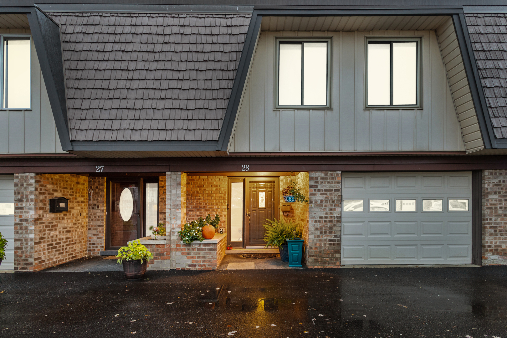 Property Photo:  28 Cour D Alene  IL 60465 