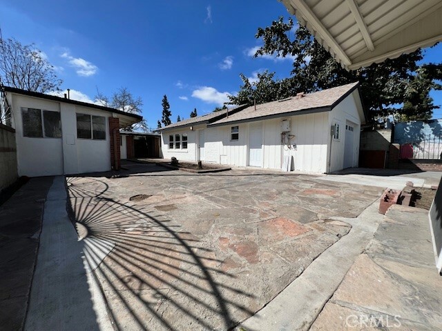 Property Photo:  2322 E 130th Street  CA 90222 