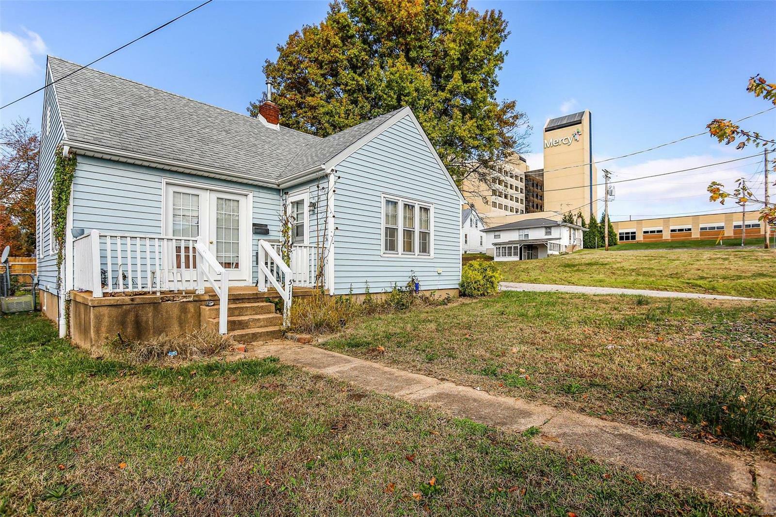 Property Photo:  511 Madison Avenue  MO 63090 