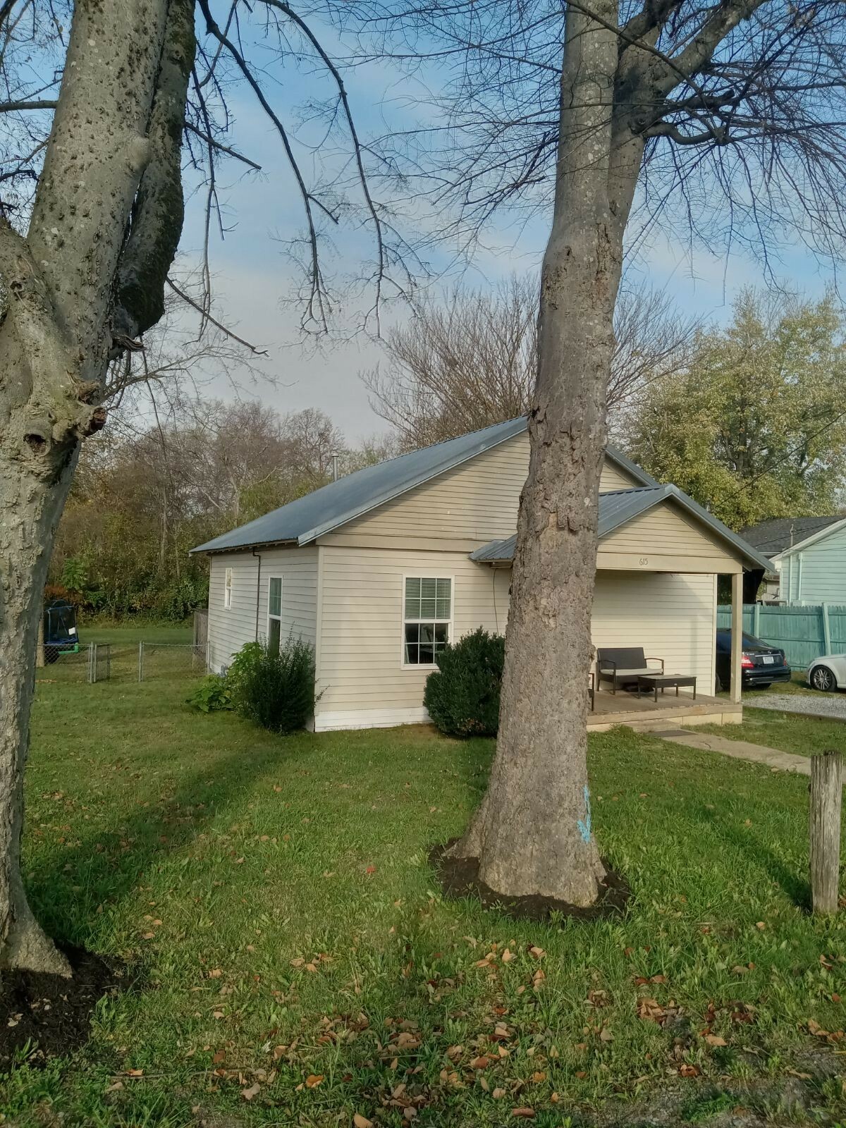 Property Photo:  615 Evans St  TN 37160 