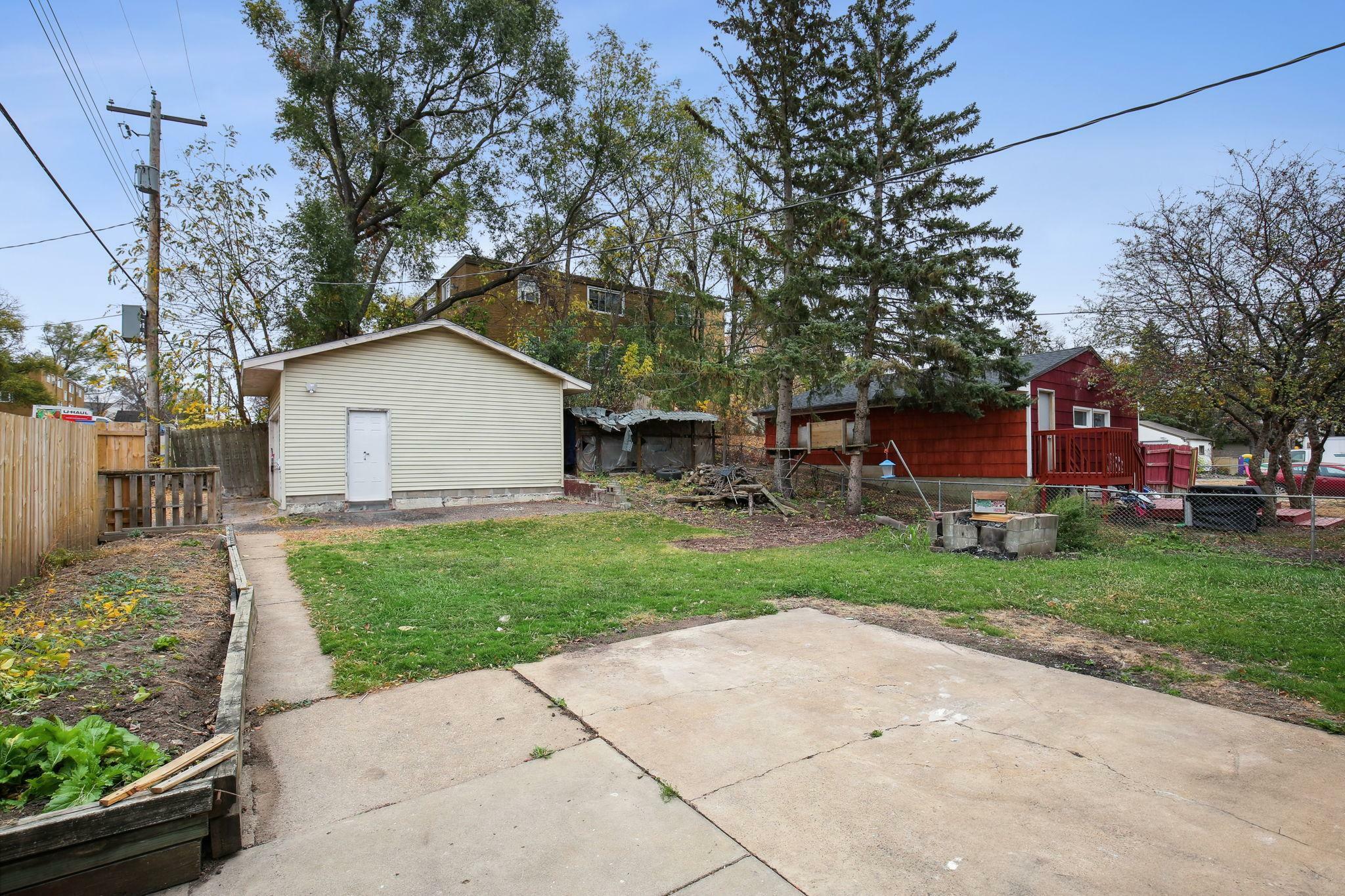 Property Photo:  946 Flandrau Street  MN 55106 