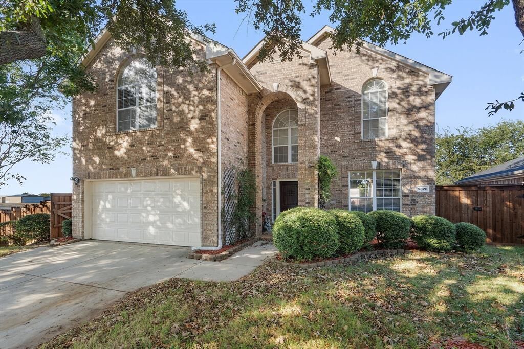 Property Photo: 9328 Harrisburg Lane TX 75071