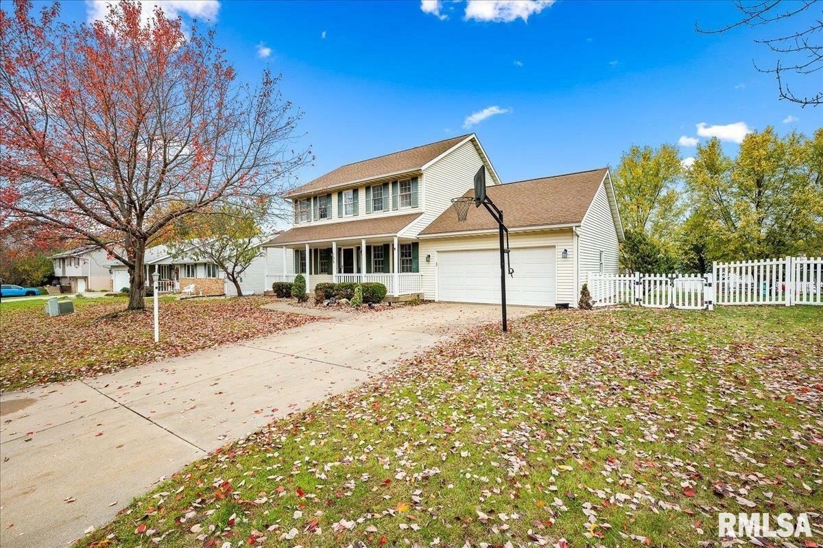 Property Photo:  105 Regent Court  IL 61611 