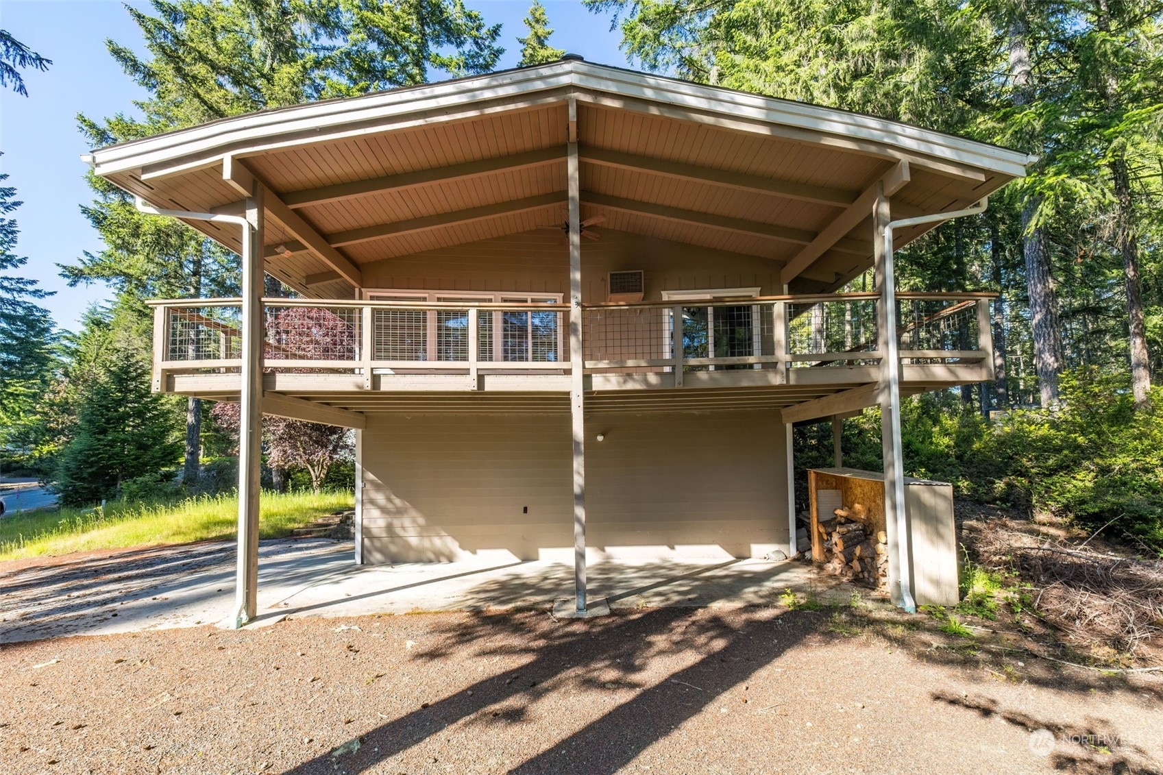 Property Photo:  1070 E Vine Maple Lane  WA 98592 