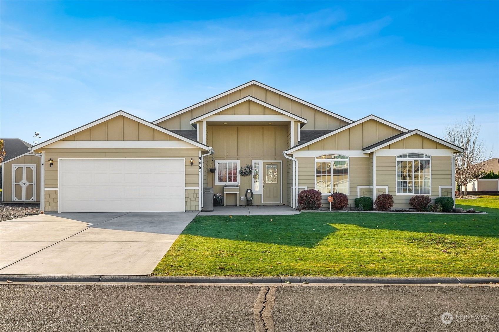 9061 SE Castlewood Drive  Moses Lake WA 98837 photo