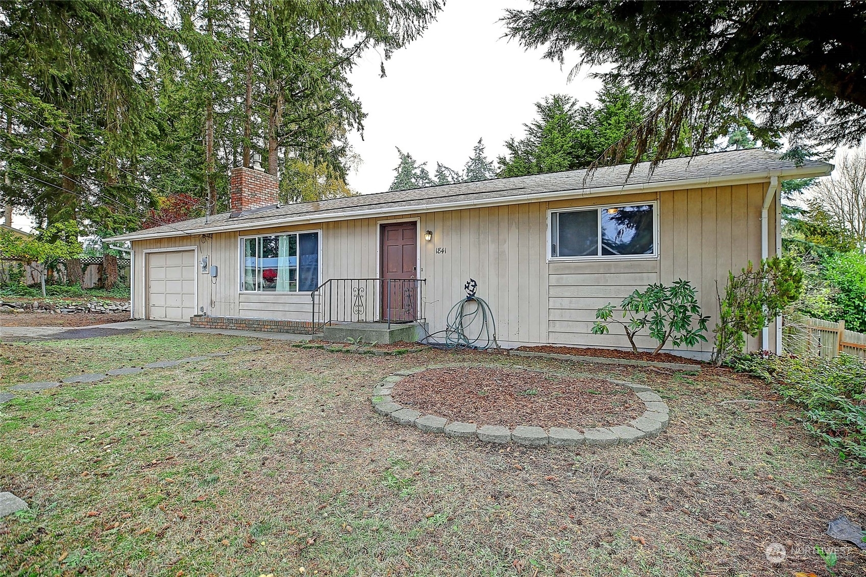 1841 NE 7th Avenue  Oak Harbor WA 98277 photo