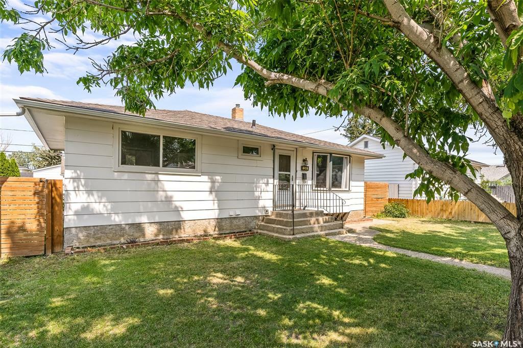 Property Photo:  1240 Duffield Street W  SK S6H 5K1 