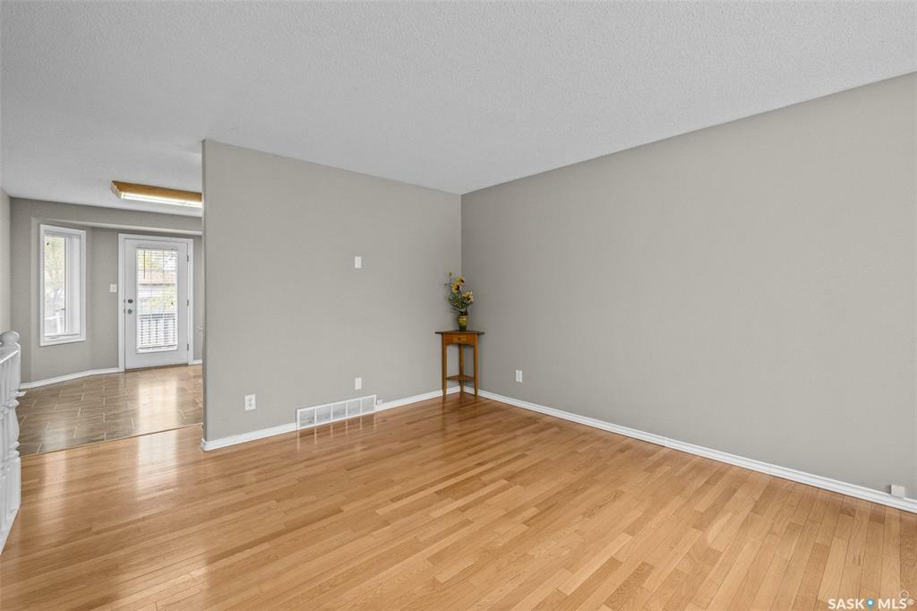 Property Photo:  105 25th Street E  SK S6V 1S6 