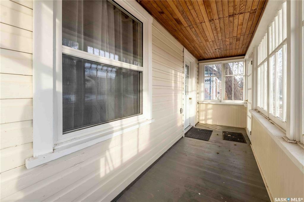 Property Photo:  342 Iroquois Street W  SK S6H 5B2 