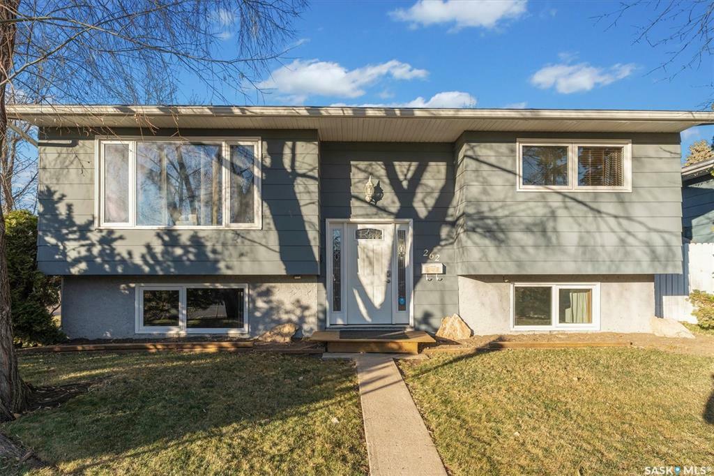 262 Nesbitt Crescent  Saskatoon SK S7L 6E7 photo