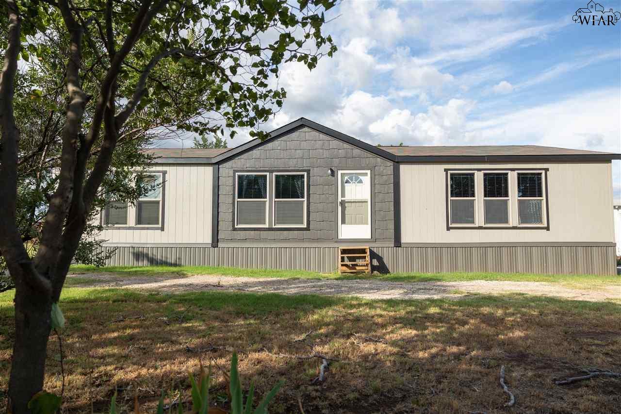 Property Photo: 257 Blackfeet Trail TX 76310
