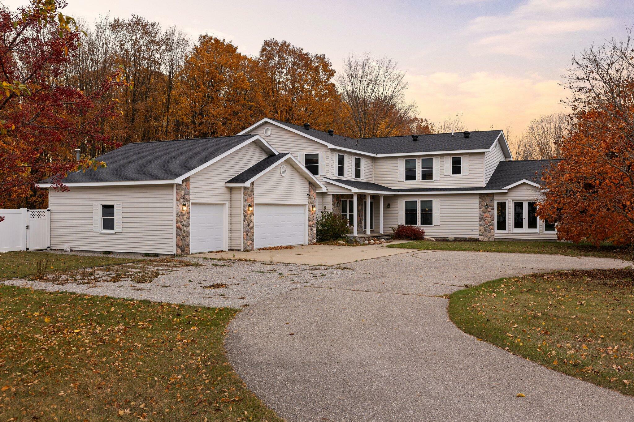 Property Photo:  826 Fairway Drive  MI 49735 