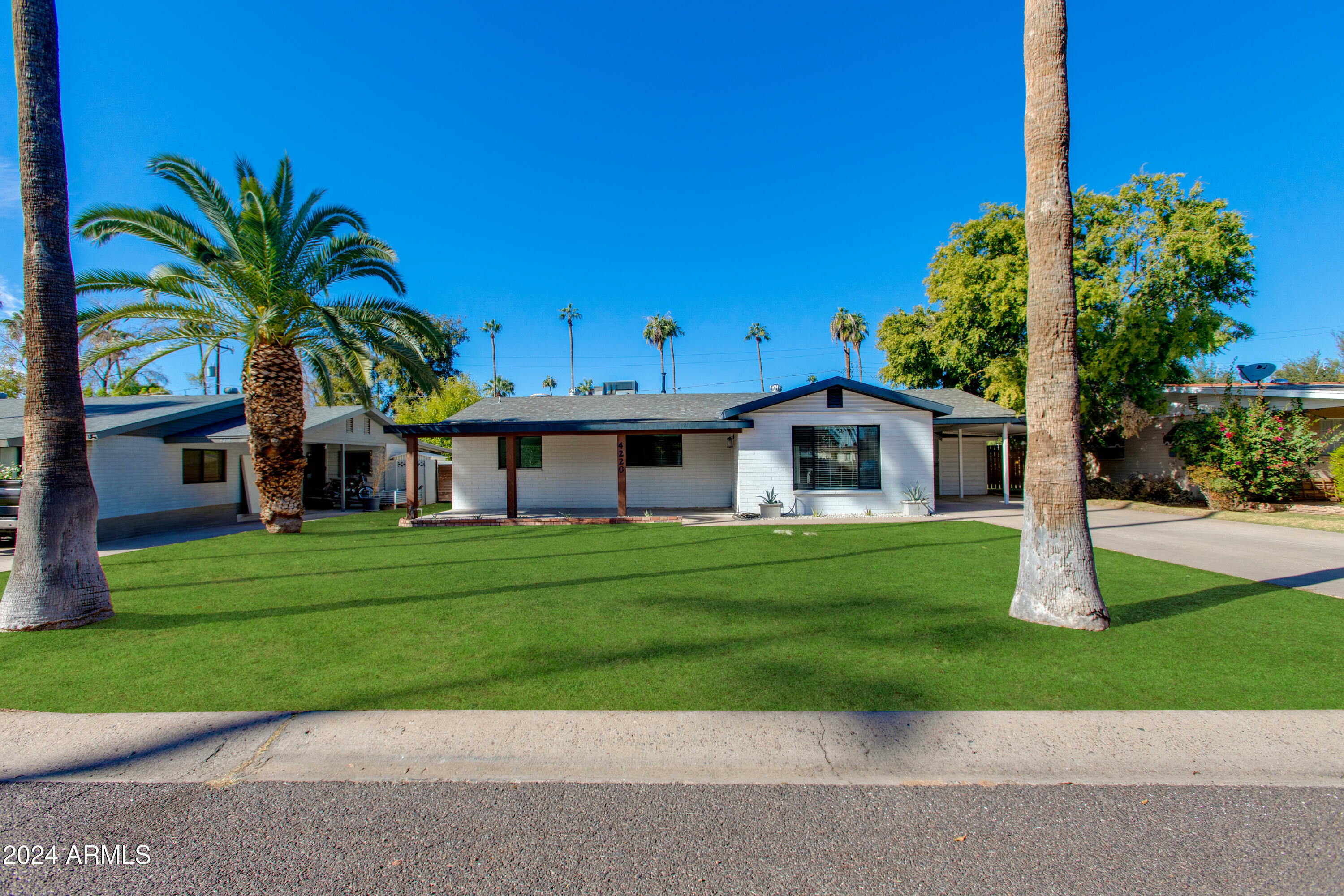 Property Photo: 4220 N 35th Street AZ 85018