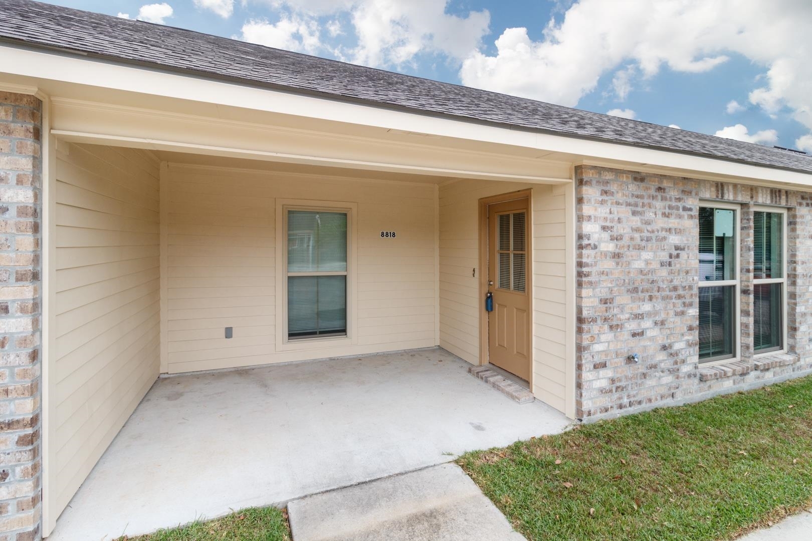 Property Photo:  8818 Pecan Tree Dr  LA 70810 