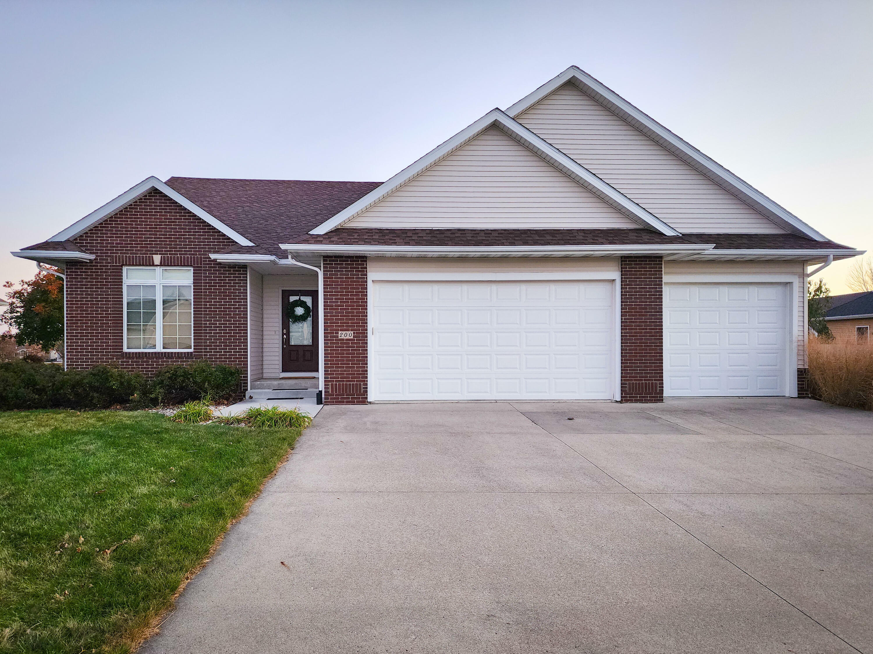 Property Photo:  200 Centennial Drive  IA 50124 