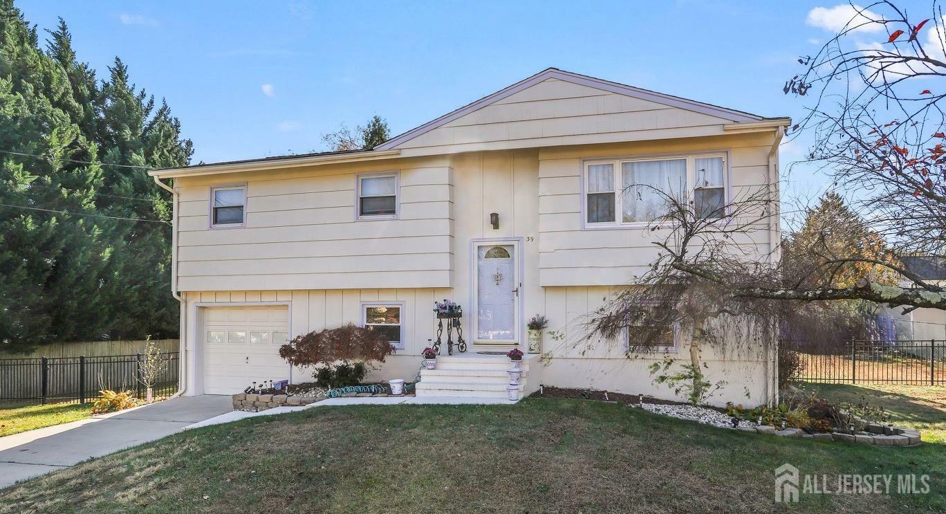 Property Photo:  39 Coolidge Avenue  NJ 08816 