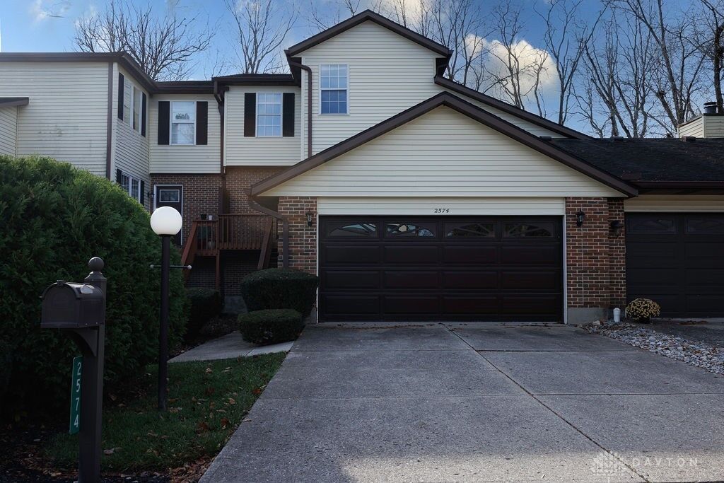Property Photo: 2574 Valais Court OH 45458