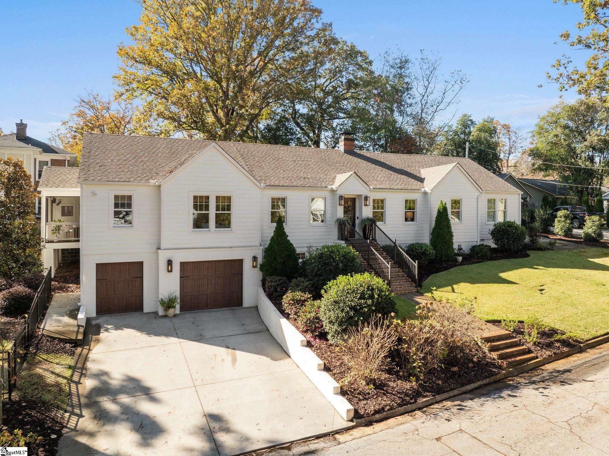 Property Photo:  219 E Augusta Place  SC 29605 