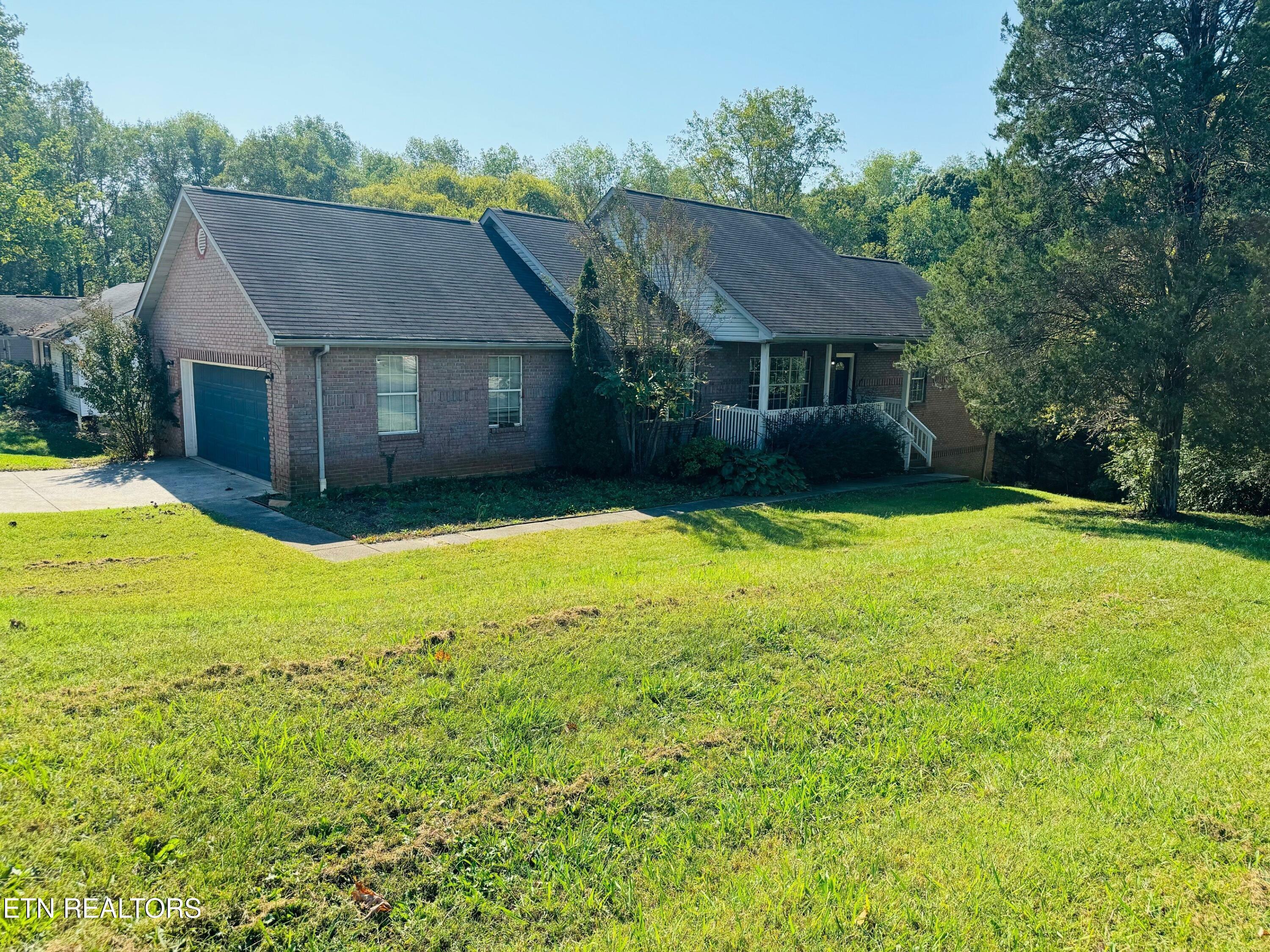 2301 Mark Lane  Maryville TN 37803 photo