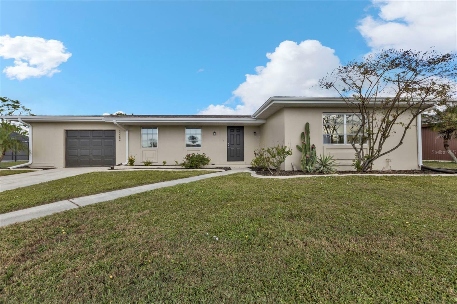 Property Photo:  22206 Laramore Avenue  FL 33952 