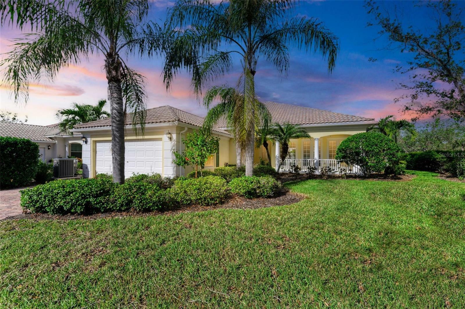 Property Photo:  5821 Valente Place  FL 34238 