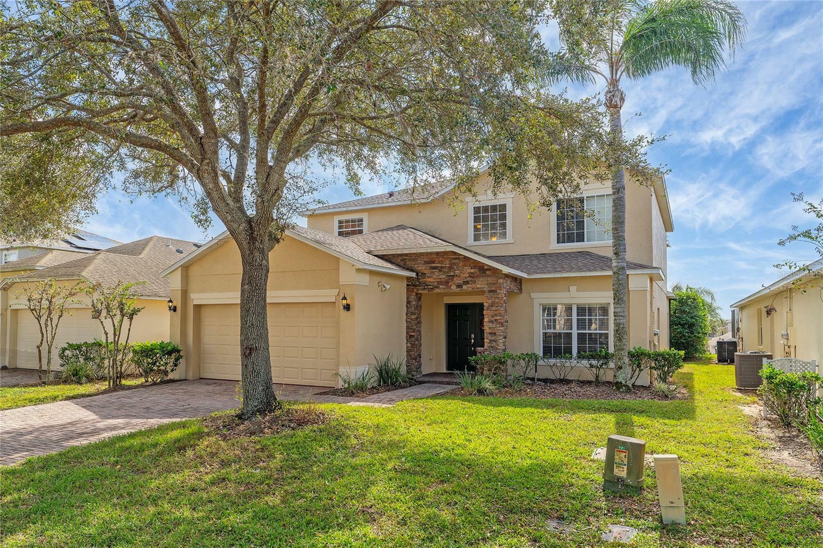 Property Photo:  331 Bridgewater Drive  FL 33897 