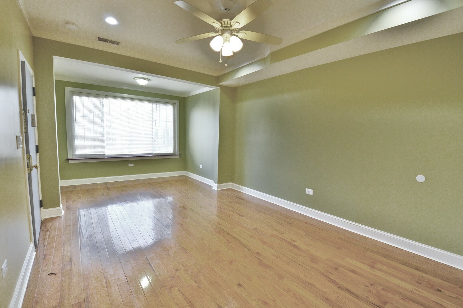 Property Photo:  6948 S Talman Avenue 2  IL 60629 