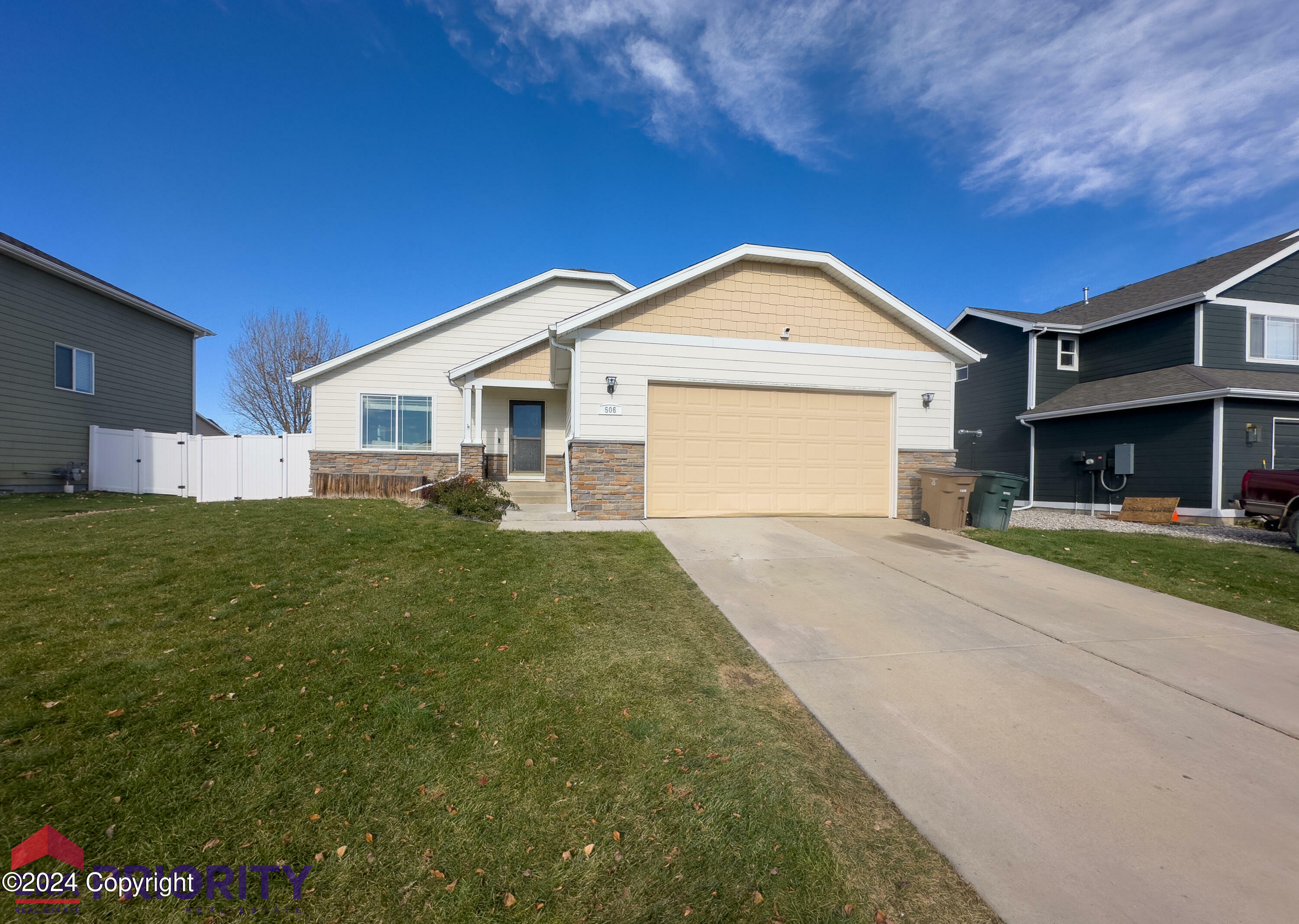 Property Photo:  506 Red Ryder Dr -  WY 82718 