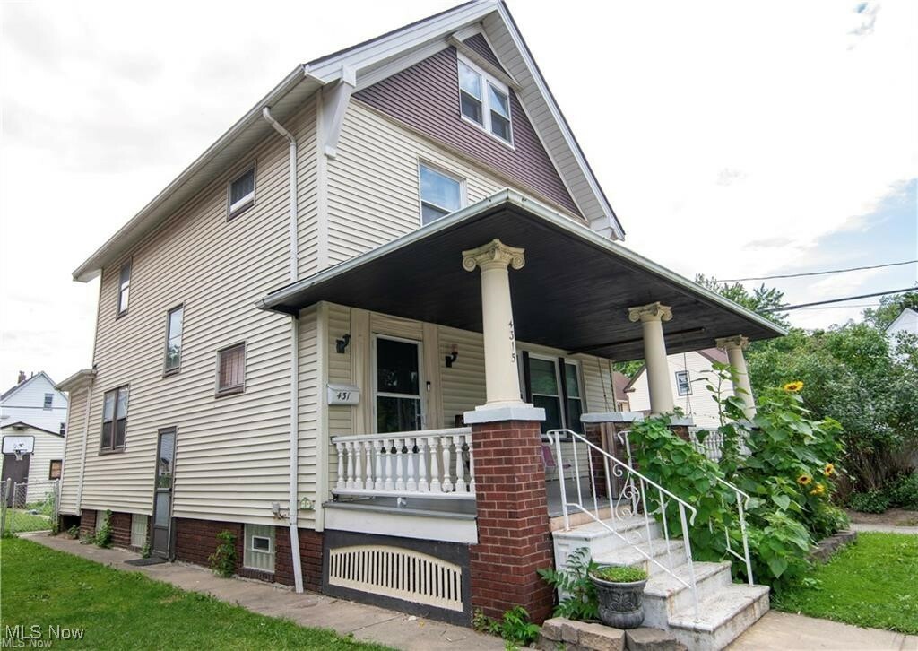 Property Photo:  4315 Trowbridge Avenue  OH 44109 