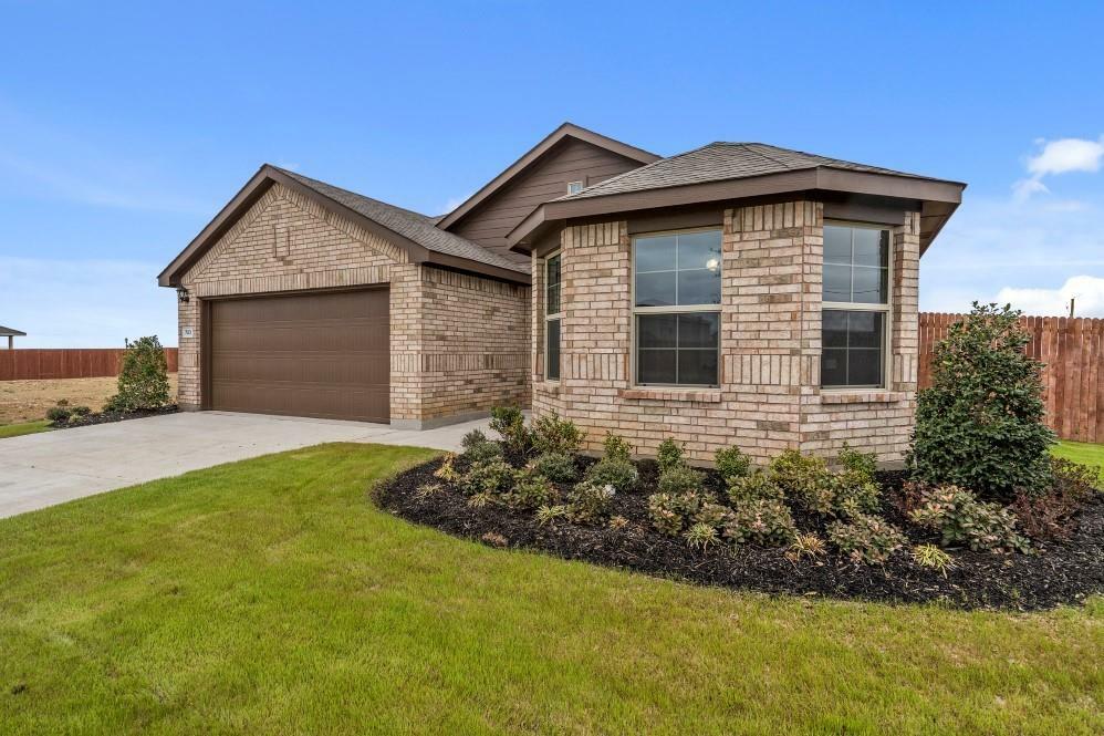 Property Photo:  723 Durango Lane  TX 76033 