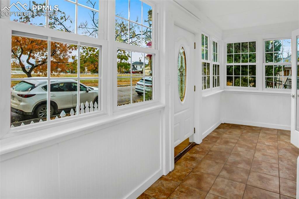 Property Photo: 910 E High Street CO 80903