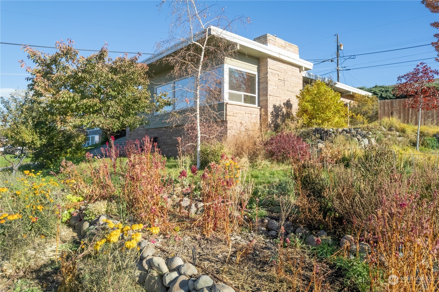 Property Photo:  835 S Keifer Drive  WA 98837 