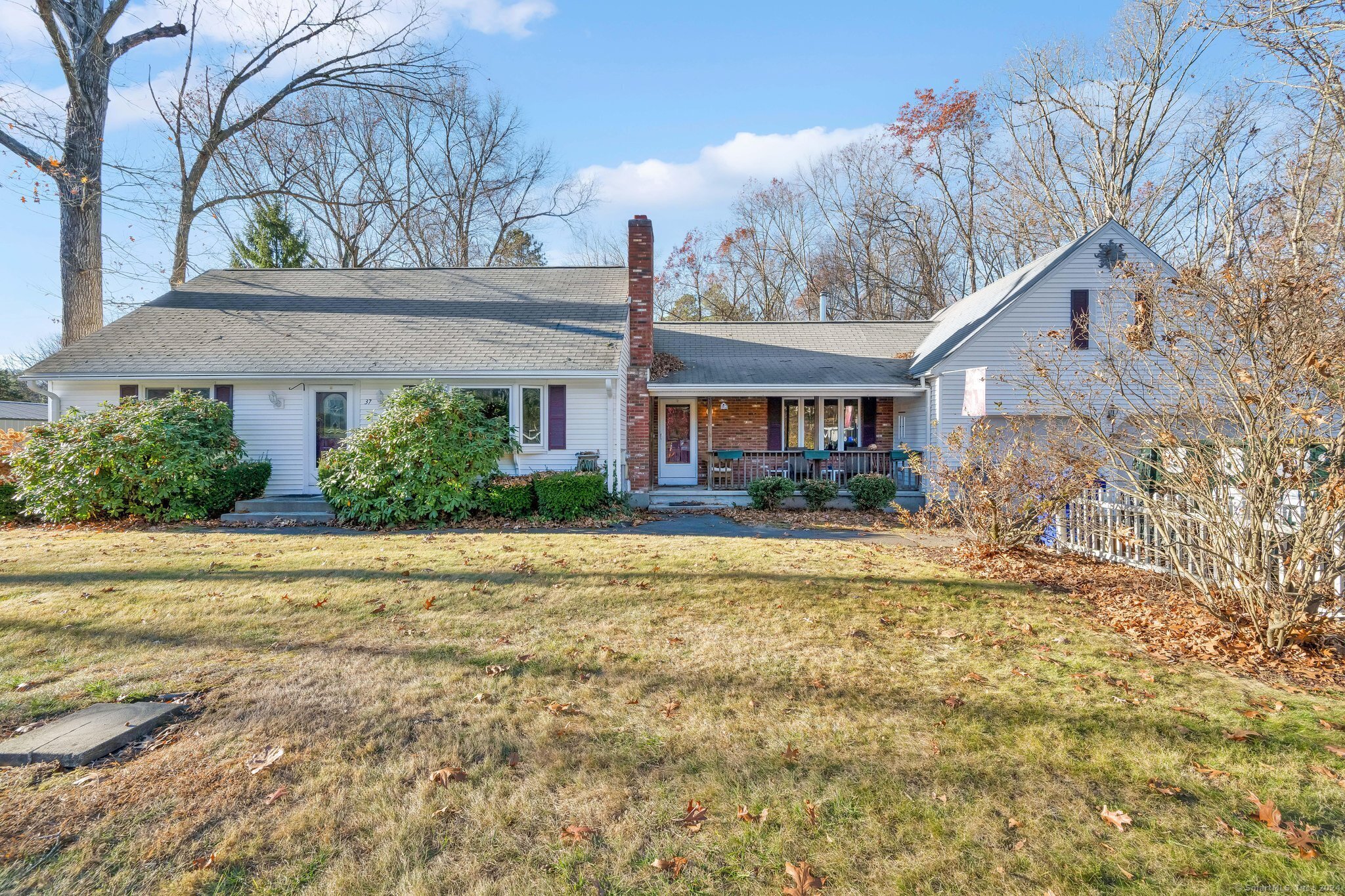 Property Photo:  37 West View Drive  CT 06082 