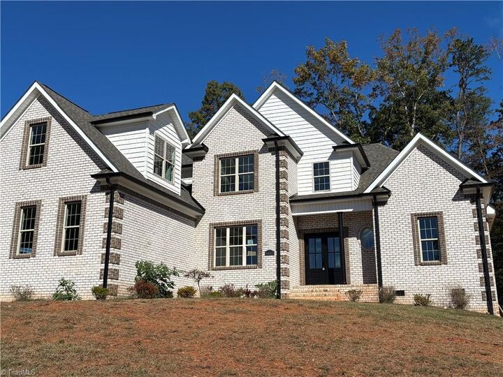 Property Photo: 5483 Meadowlark Court NC 27106